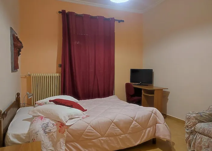 Mema\'S Tranquil Studio In Patra - Free Parking