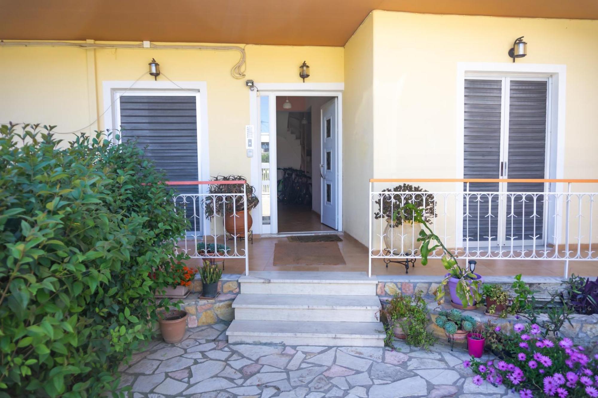 Apartment Mema's Tranquil In - Free Parking