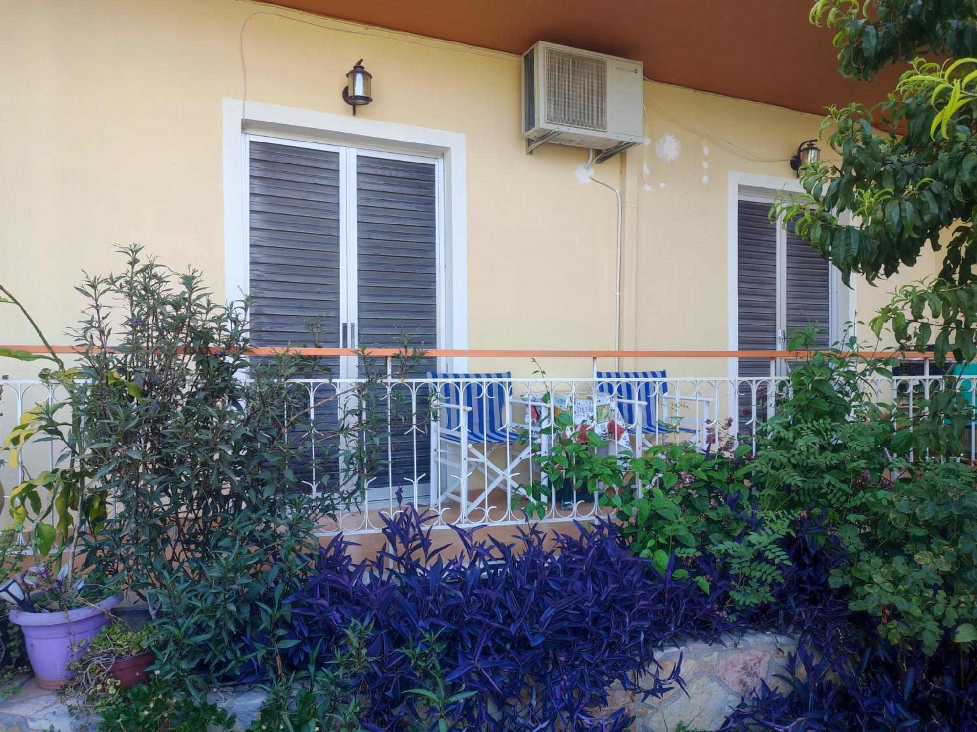 Mema's Tranquil In - Free Parking Apartment Patras